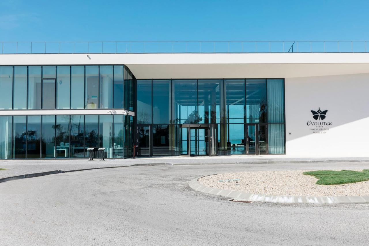 Royal Obidos Scenic Resort 프라이아델레이 외부 사진 The headquarters of the company in the town of Ovar, Portugal.