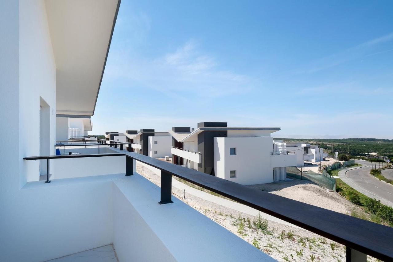 Royal Obidos Scenic Resort 프라이아델레이 외부 사진 View from the balcony of a house in the complex